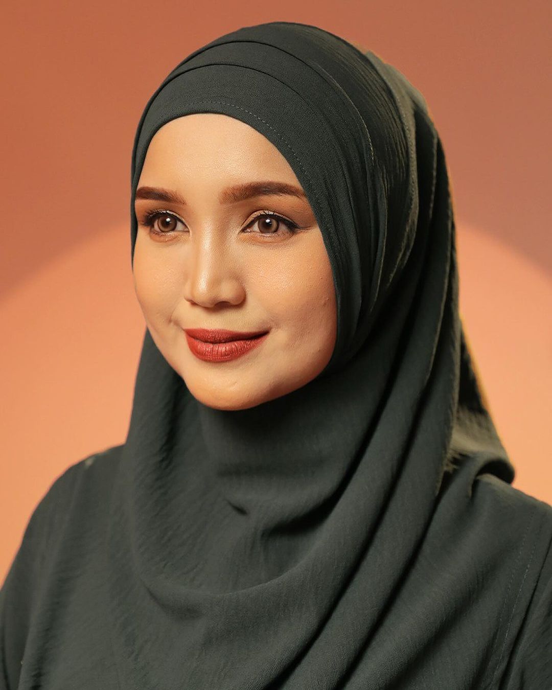 Ziya Instant Hijab with Tie-back Support